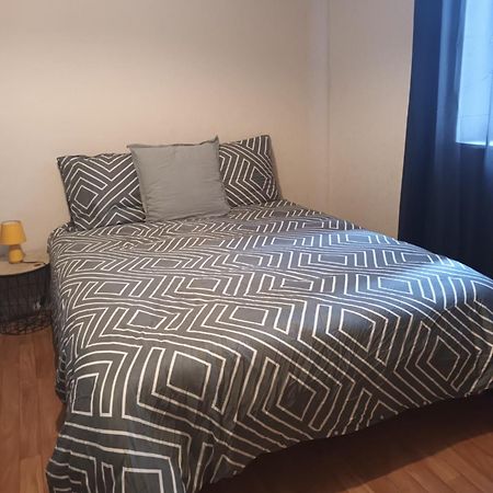 Maison Meublee Avec Parking Moulins  Eksteriør bilde