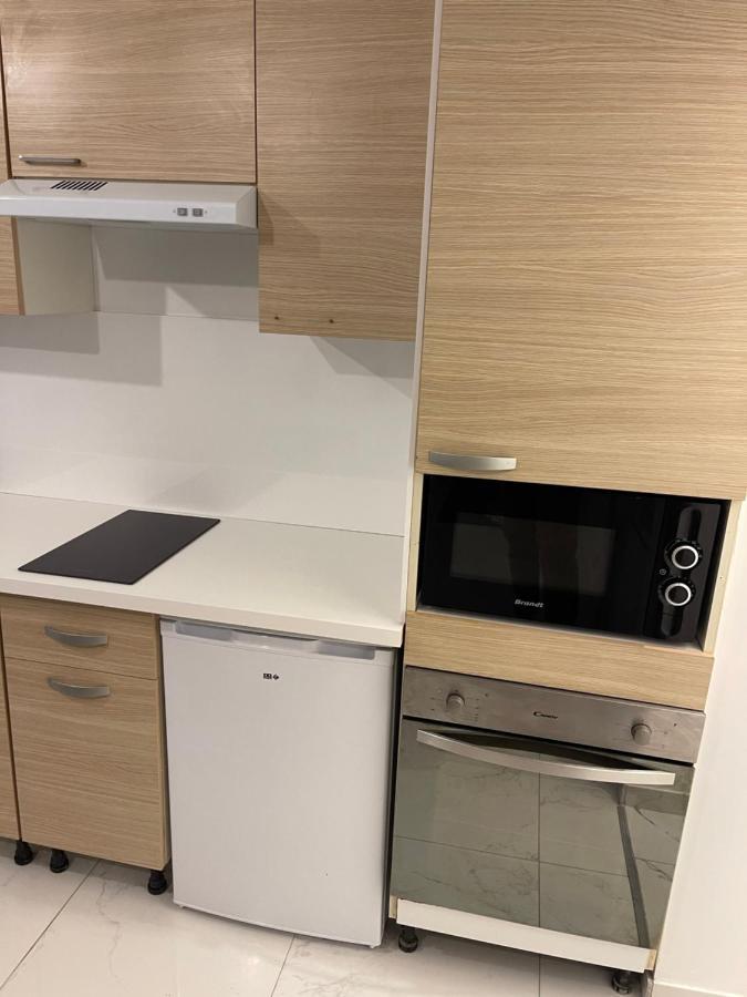 Maison Meublee Avec Parking Moulins  Eksteriør bilde